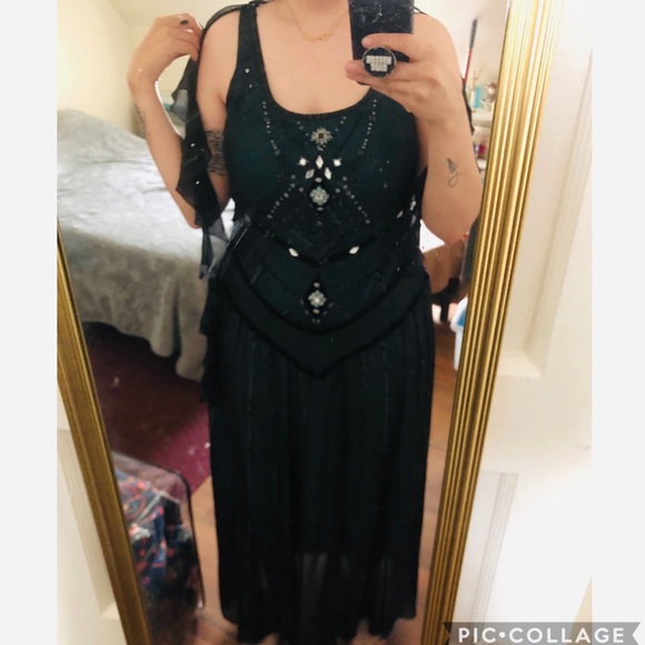 20โs Dress! - Picture 5 of 5